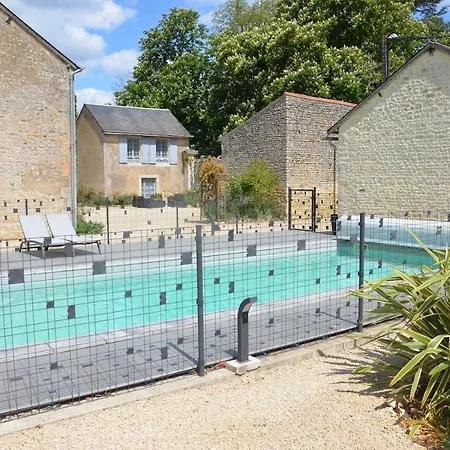 Le Du Cedre Сasa de vacaciones Montamisé