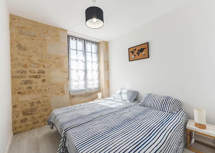 Hébergement de vacances Le Du Cedre Montamisé