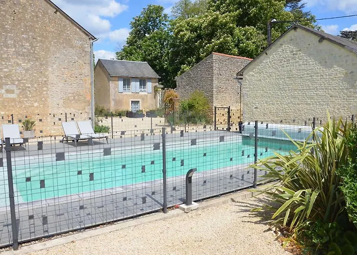 Le Du Cedre Сasa de vacaciones Montamisé